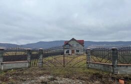 Casa Individuala, 230 mp, 2900 mp teren, 15 km de Bistrita 2900 mp teren