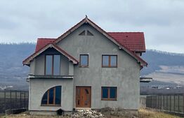 Casa Individuala, 230 mp, 2900 mp teren, 15 km de Bistrita 2900 mp teren