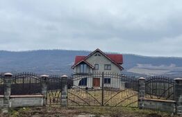 Casa Individuala, 230 mp, 2900 mp teren, 15 km de Bistrita 2900 mp teren