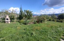 Teren intravilan 967 mp + cabana, zona Valea Sigmirului