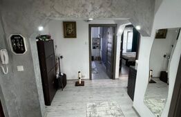 Apartament cu 3 camere, decomandat, etaj 1/4 – Ștefan cel Mare