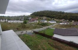 Casa 111 mp,pe 2 nivele cu 4 camere,570 mp teren,zona Valea Jelnei