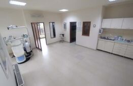 Casa 270 mp+teren 322 mp, 6 camere+cabinet stomatologic-zona Centrala 