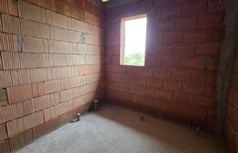  Casă  pe un nivel, 3 camere, 100 mp și teren generos de 500 mp - zona Unirea