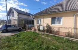 Casa cu 3 camere, 90 mp, zona Beclenut