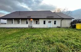 Casa 3 camere, 143 mp, comuna Chiuza, 36 ari teren