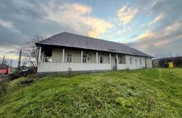 Casa 3 camere, 143 mp, comuna Chiuza, 36 ari teren