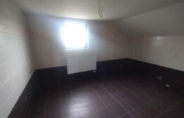 Casa de 140 mp, pe 2 nivele, 4 camere, oras Beclean