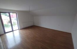 Casa de 140 mp, pe 2 nivele, 4 camere, oras Beclean