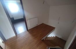 Casa de 140 mp, pe 2 nivele, 4 camere, oras Beclean