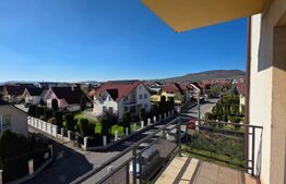 Apartament 110 mp, 3 camere cu parcare si boxa, Calea Moldovei