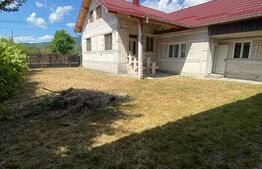 Casa de vanzare, in Mijlocenii Bargaului 