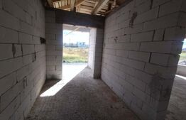 Casa cu 4 camere, 153 mp utili, teren 1000 mp extravilan, utilitati, zona Jelna