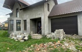 Casă cu etaj și curte spațioasă în Cepari, la doar 15 km de Bistrița