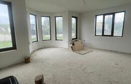 Casă cu etaj și curte spațioasă în Cepari, la doar 15 km de Bistrița