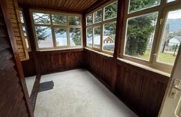 VAND CASA DE VACANTA LA COLIBITA, CU VEDERE SPRE LAC