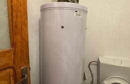 VAND CASA DE VACANTA LA COLIBITA, CU VEDERE SPRE LAC