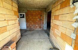 VAND CASA SI TEREN IN ARCALIA, CU TOATE UTILITATILE SI 19 ARI DE TEREN 