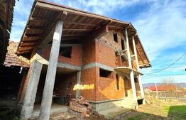 VAND CASA SI TEREN IN ARCALIA, CU TOATE UTILITATILE SI 19 ARI DE TEREN 