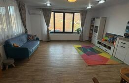 Casa de vanzare, 3 camere, 90 mp, zona Ghinzii