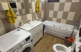 Casa de vanzare, 3 camere, 90 mp, zona Ghinzii