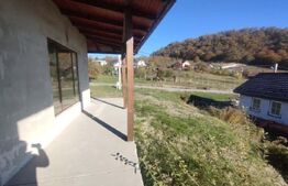 Casa 5 camere,2 nivele,150 mp,1500 mp de teren,zona Dealu Jelnei