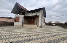 Casă de vânzare Strada Slătiniței -unirea -