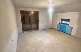 Casă de vânzare Strada Slătiniței -unirea -