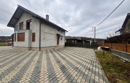 Casă de vânzare Strada Slătiniței -unirea -