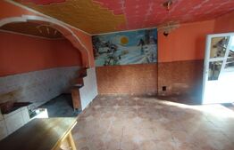 Casa cu 6 camere pe 2 nivele cu 150 mp utili si 1000 mp de teren,oras Nasaud