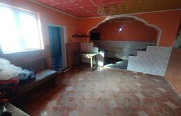 Casa cu 6 camere pe 2 nivele cu 150 mp utili si 1000 mp de teren,oras Nasaud