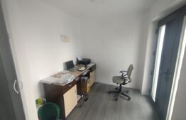 Casa pe 2 nivele, cu 5 camere si 140 mp + teren 850 mp oras, Beclean-Romfulda