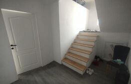 Casa pe 2 nivele, cu 5 camere si 140 mp + teren 850 mp oras, Beclean-Romfulda