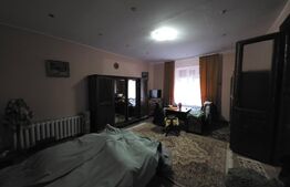 Casa, zona ultracentrala – ideala pentru locuinta sau activitate profesionala