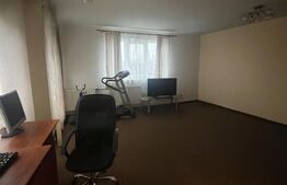 Casa pe 2 nivele, aproape de natura, pe 7.5 ar