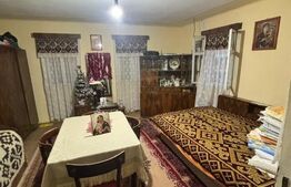 Casă tradițională bătrânească în Galatii Bistriței, cu teren generos și anexe 