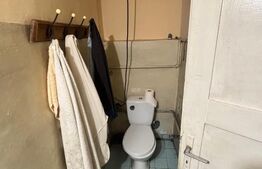 Casă tradițională bătrânească în Galatii Bistriței, cu teren generos și anexe 