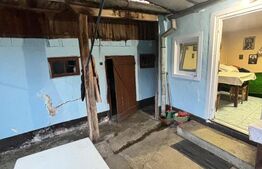 Casă tradițională bătrânească în Galatii Bistriței, cu teren generos și anexe 