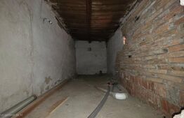 Casa de vanzare, zona centrala – 80 mp utili, 350 mp teren