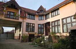 Proprietate generoasă, 10 camere, 750 mp, zona Unirea