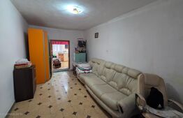 Casa de vanzare, cu 4 camere, 80 mp, satul Dorolea