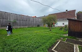 Casa de vanzare, cu 4 camere, 80 mp, satul Dorolea