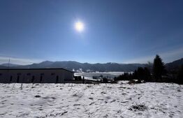 Teren de vânzare la Colibița – cu vedere panoramică spre lac și POTENȚIAL TURIST