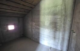 Casă spațioasă de vânzare, cu 4 camere, 150 mp, Bistrita, zona Sigmir