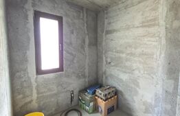 Casă spațioasă de vânzare, cu 4 camere, 150 mp, Bistrita, zona Sigmir