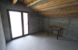 Casă spațioasă de vânzare, cu 4 camere, 150 mp, Bistrita, zona Sigmir