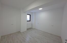 Apartament  77 mp utili – locuință sau cabinet medical, intrare din stradă