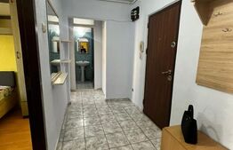 Apartament 2 camere, decomandat, etaj 2, zona Stefan Cel Mare