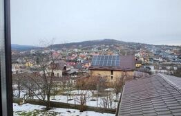 Casa D+P+E, pe Aleea Trifoiului, zona linistita!
