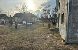 Casa 5 camere, 10 ari - Josenii Bargaului